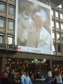 Pope Benedictus banner