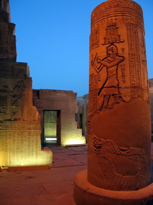 Kom-Ombotemple1.jpg