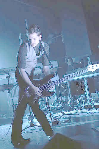 IMAGE: http://i4.photobucket.com/albums/y107/adozentipsyleprachauns/1195858859_73f4976e68.jpg