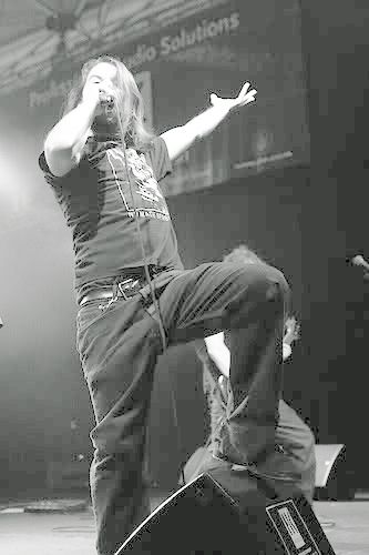 IMAGE: http://i4.photobucket.com/albums/y107/adozentipsyleprachauns/1830250631_b9324a88c0.jpg