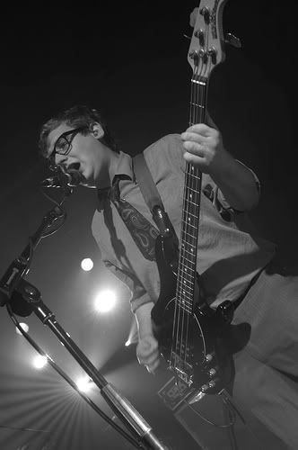 IMAGE: http://i4.photobucket.com/albums/y107/adozentipsyleprachauns/524938119_b3c5326dfc.jpg