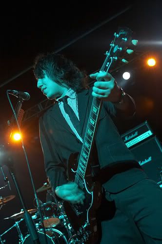 IMAGE: http://i4.photobucket.com/albums/y107/adozentipsyleprachauns/611656411_efe5d9e9f5.jpg