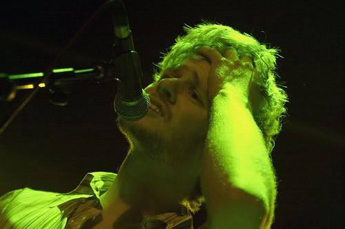 IMAGE: http://i4.photobucket.com/albums/y107/adozentipsyleprachauns/614934629_28b11f0e1e.jpg