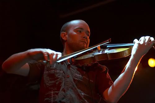 IMAGE: http://i4.photobucket.com/albums/y107/adozentipsyleprachauns/808855350_7a5e3c24ec.jpg