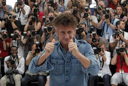 A confiança de Sean Penn perante os fotógrafos