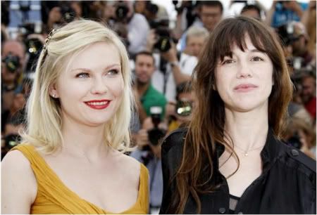 Kirsten Dunst e Charlotte Gainsbourg, irmãs desavindas em MELANCHOLIA