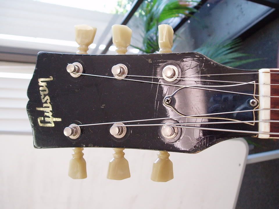 Guitars006.jpg