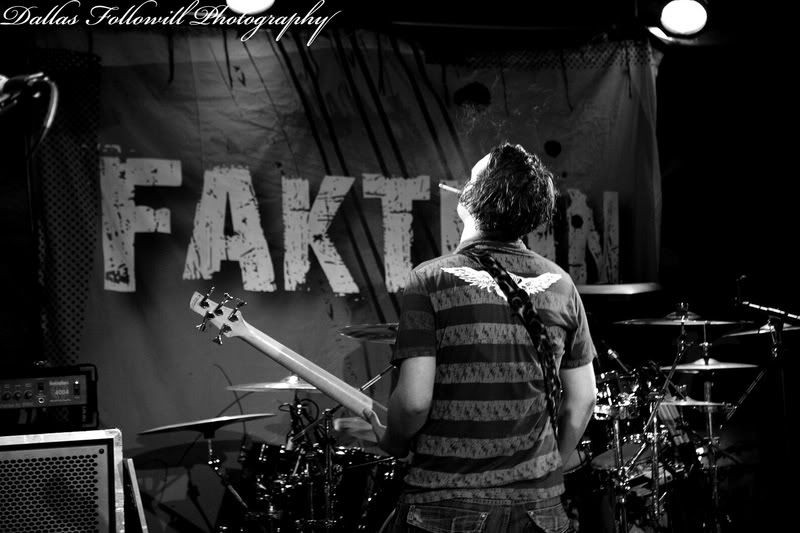 IMAGE: http://i4.photobucket.com/albums/y110/n_d_mand13/faktion2web.jpg