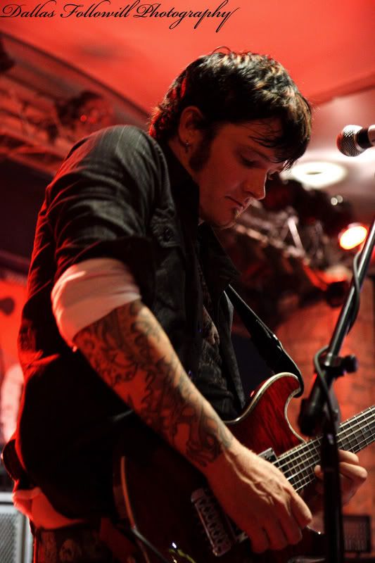 IMAGE: http://i4.photobucket.com/albums/y110/n_d_mand13/faktion5web.jpg