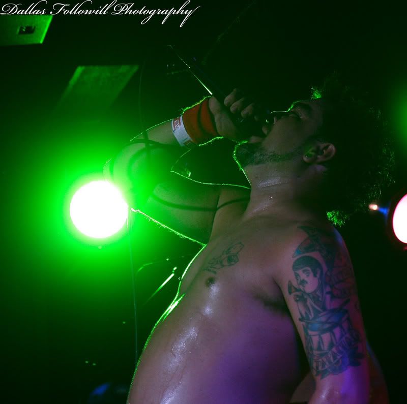 IMAGE: http://i4.photobucket.com/albums/y110/n_d_mand13/sirencity1web.jpg