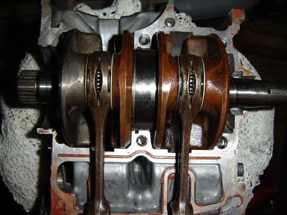 MC18 R5 crank no outer bearings in top case