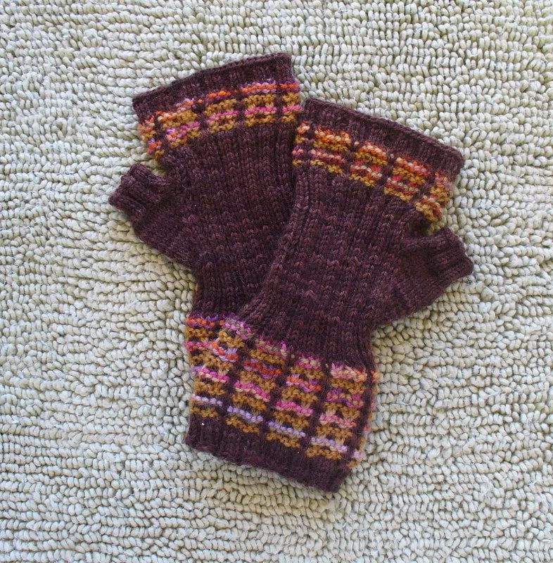 Mad About Plaid Mitts