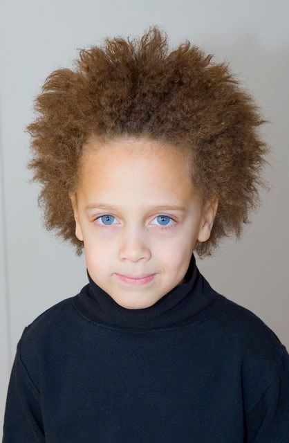 IMAGE: http://i4.photobucket.com/albums/y116/skrim/blackshirt.jpg