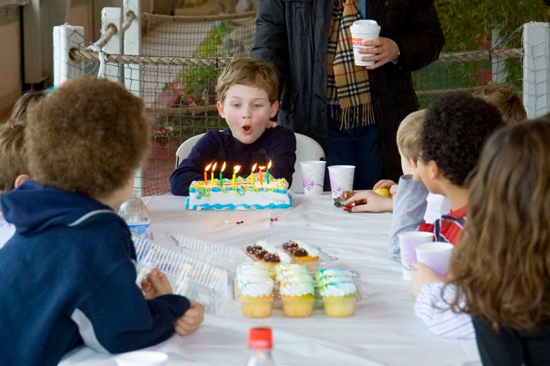 IMAGE: http://i4.photobucket.com/albums/y116/skrim/cake2-2.jpg