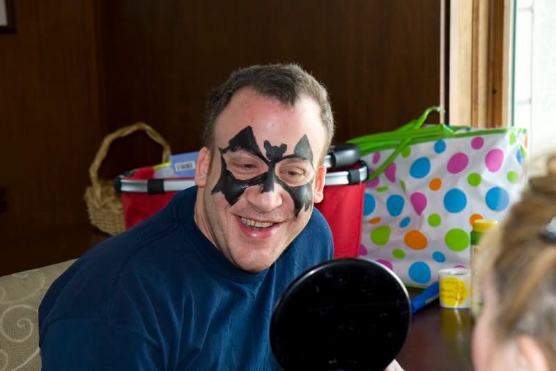 IMAGE: http://i4.photobucket.com/albums/y116/skrim/david2.jpg