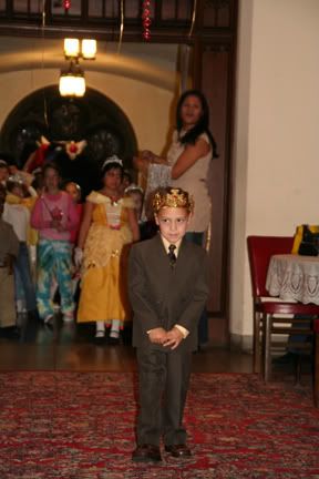 IMAGE: http://i4.photobucket.com/albums/y116/skrim/introweb.jpg