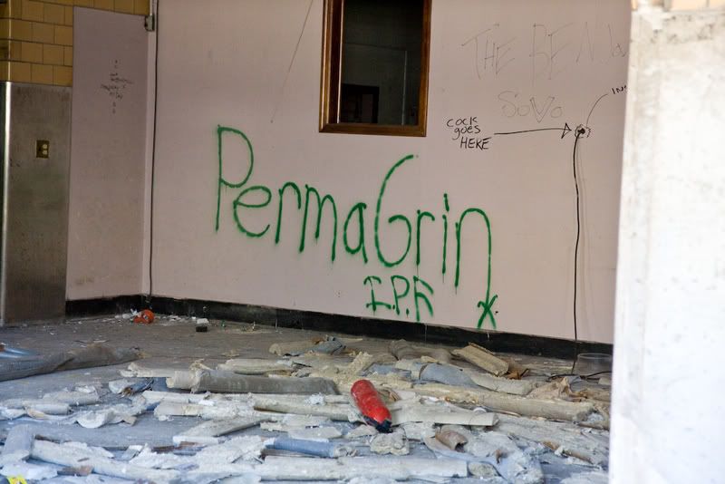 IMAGE: http://i4.photobucket.com/albums/y116/skrim/nextone/IMG_2985-1.jpg