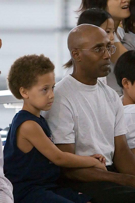 IMAGE: http://i4.photobucket.com/albums/y116/skrim/nextone/end.jpg