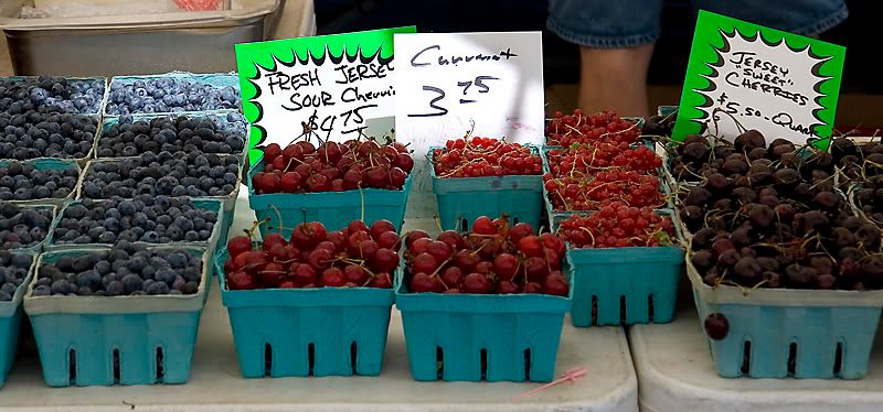 IMAGE: http://i4.photobucket.com/albums/y116/skrim/nextone/fruit2.jpg