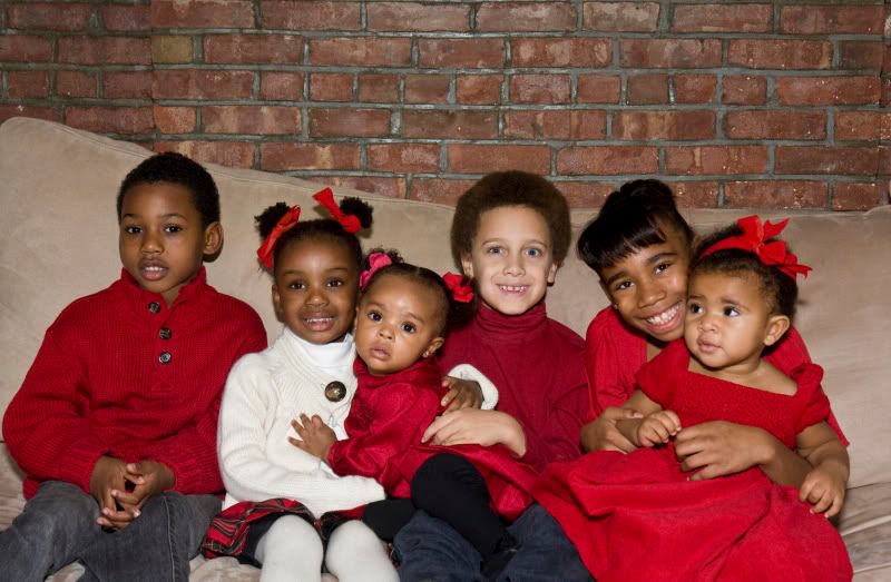 IMAGE: http://i4.photobucket.com/albums/y116/skrim/nextone/group-4.jpg