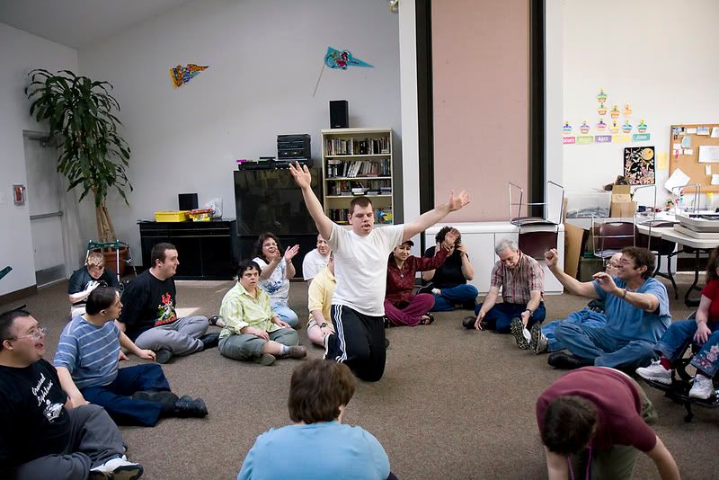 IMAGE: http://i4.photobucket.com/albums/y116/skrim/nextone/jdance.jpg