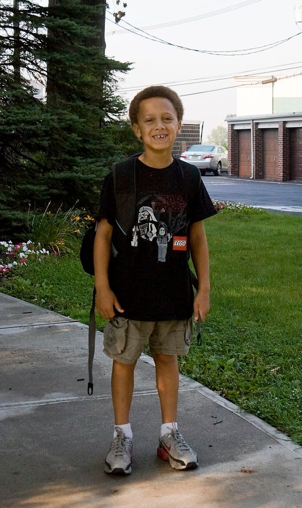 IMAGE: http://i4.photobucket.com/albums/y116/skrim/nextone/secondgrade-1.jpg