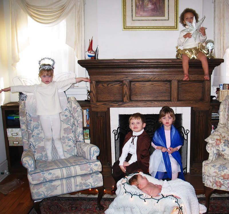 IMAGE: http://i4.photobucket.com/albums/y116/skrim/nextone/xmas035copy.jpg