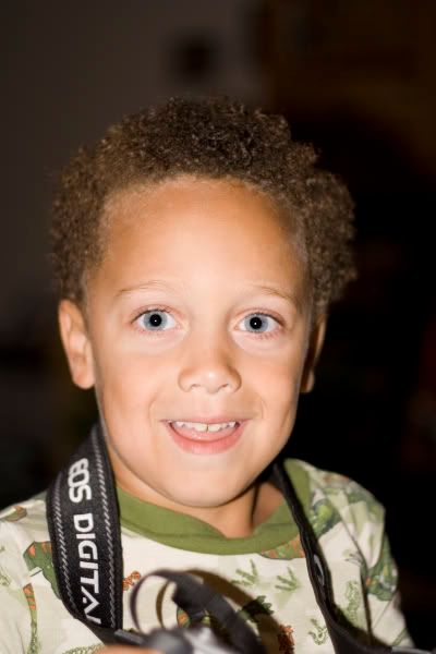 IMAGE: http://i4.photobucket.com/albums/y116/skrim/strap2.jpg