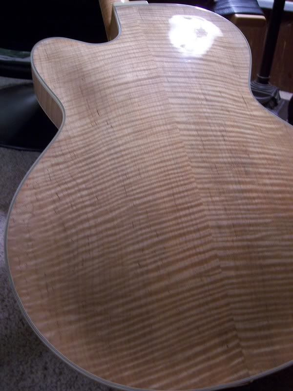 Show me some hot maple tops with mineral streaks / flecks! The Gear Page