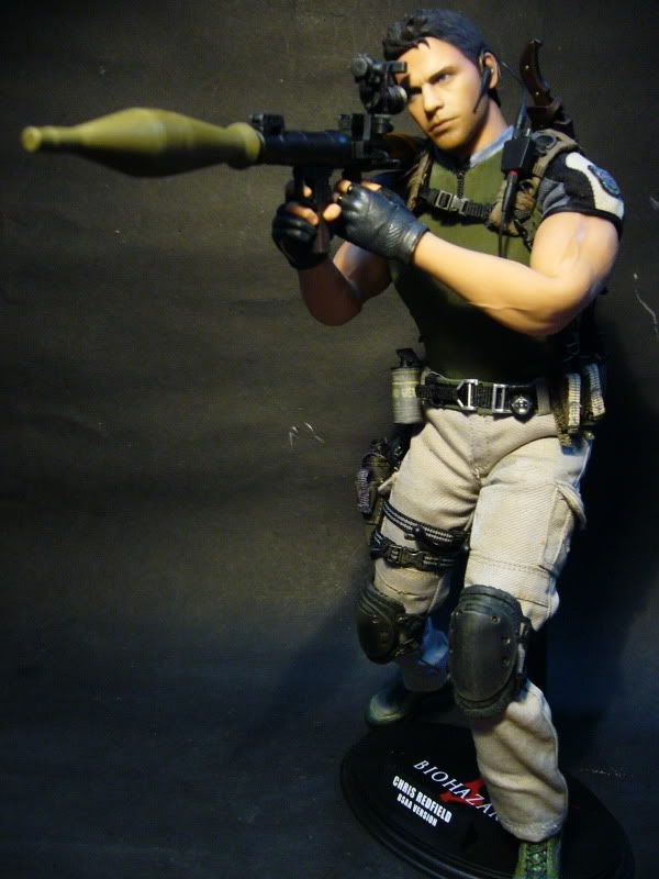 chris redfield bsaa hot toys