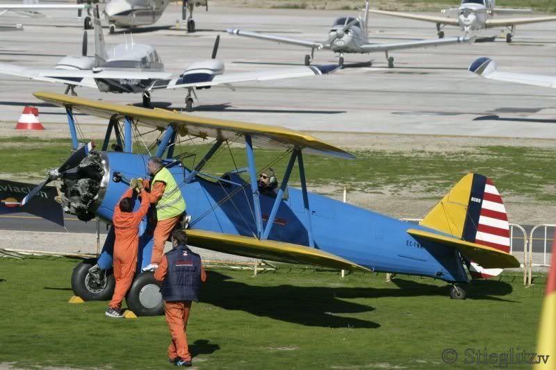 http://i4.photobucket.com/albums/y122/stieglitz/FIO112005/p3/Stearman.jpg