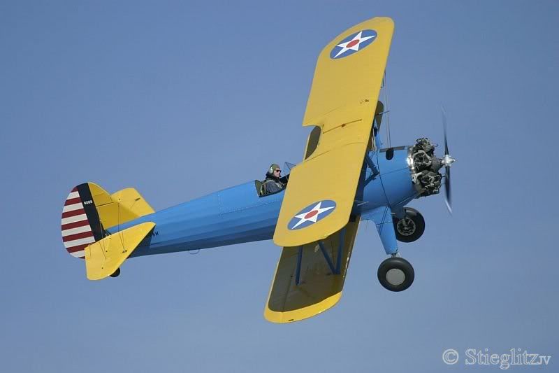 http://i4.photobucket.com/albums/y122/stieglitz/FIO112005/p6/Stearman.jpg