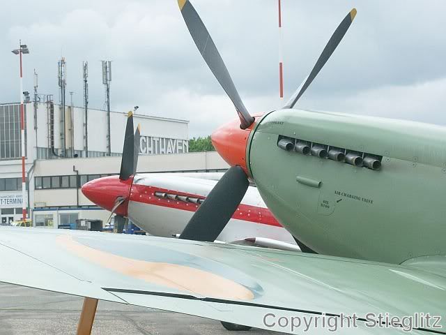 http://i4.photobucket.com/albums/y122/stieglitz/Week/RN201IAC161twinprop.jpg