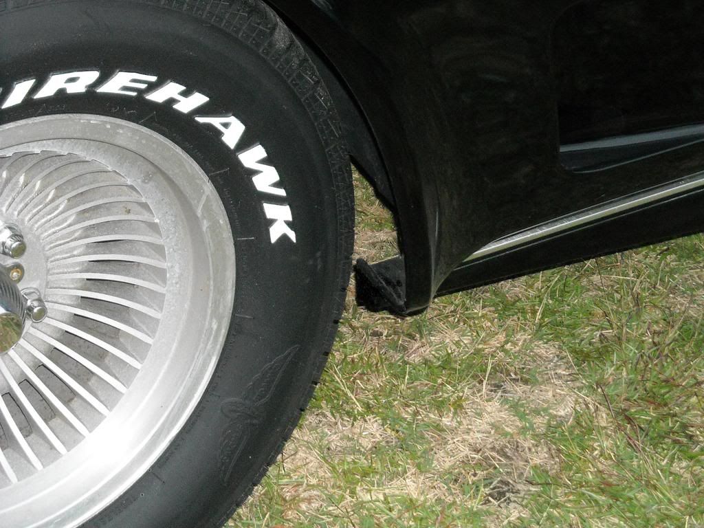 xZmyCORVETTE1978tireTURNINGoutwardL.jpg