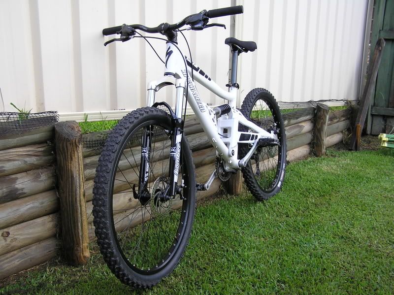 2004 SPECIALIZED BIG HIT SPEC Mountain Bike