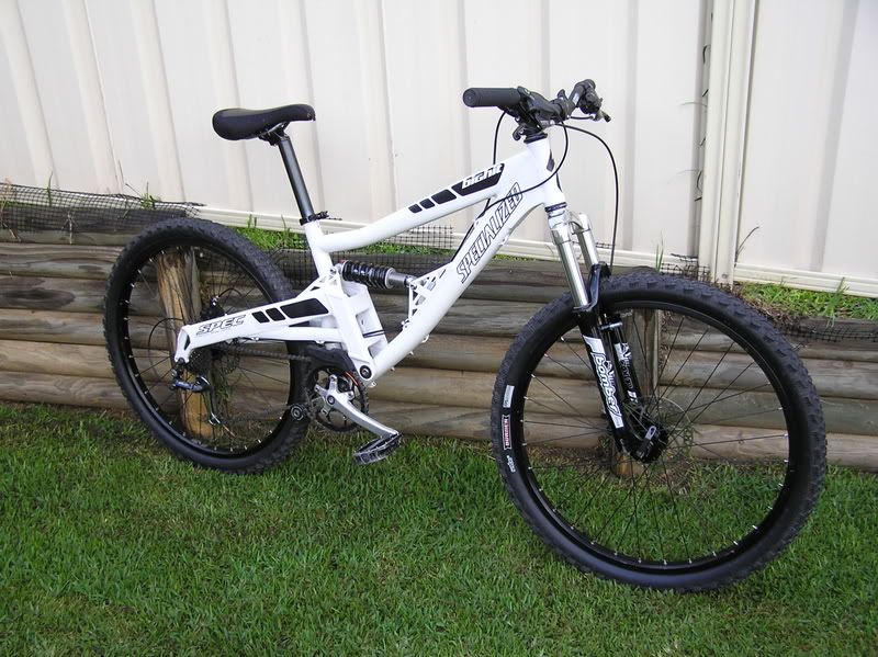 2004 SPECIALIZED BIG HIT SPEC Mountain Bike