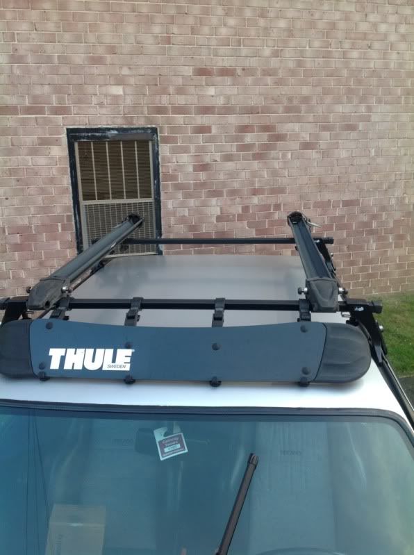 FS Thule 305 roof rack w/ fairing, bike racks keys etc. VW Vortex