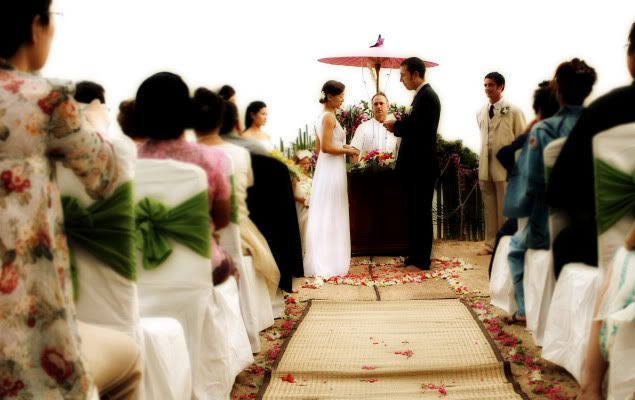 IMAGE: http://i4.photobucket.com/albums/y126/bnlearle/thaiweb0008.jpg