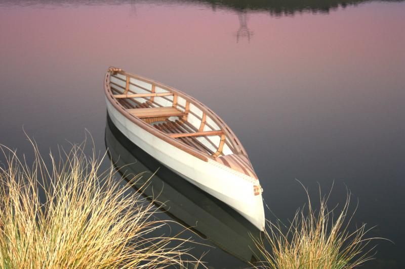 canoe.jpg