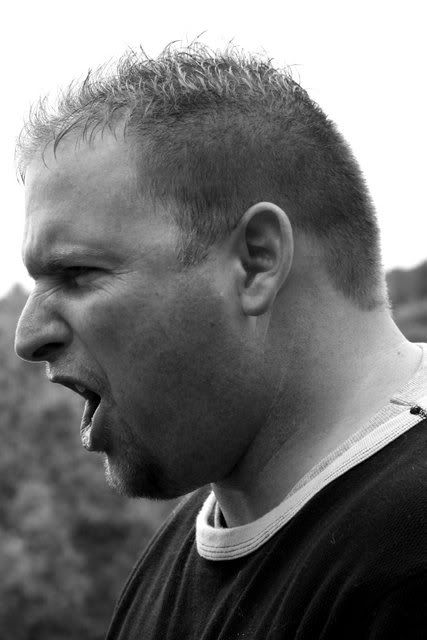 IMAGE: http://i4.photobucket.com/albums/y133/Photonut1/1947.jpg