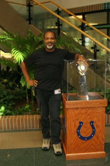 BIRDMANWITHSUPERBOWLTROPHY.jpg picture by cw82560