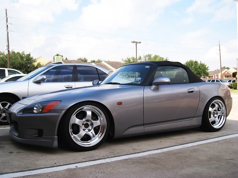 http://i4.photobucket.com/albums/y135/dc2nick/newwheels-1.jpg