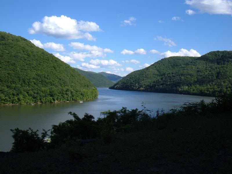 re: Huckabee takes all 18 delegates in West VA.