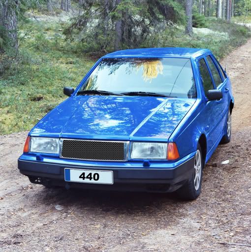 Volvo_440_GLcopy2.jpg