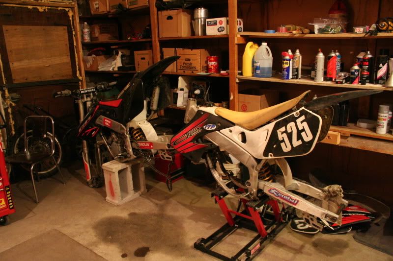 IMAGE: http://i4.photobucket.com/albums/y139/GhettoFabulousCRX/IMG_0164.jpg?t=1266731090