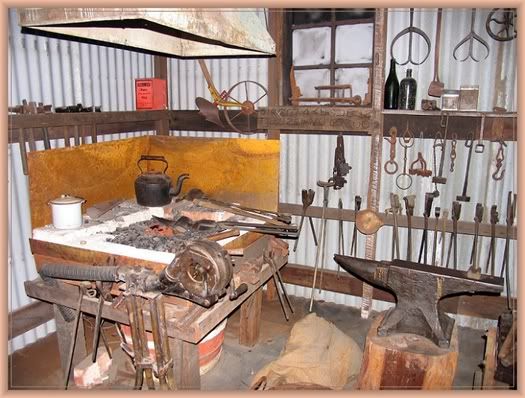 IMAGE: http://i4.photobucket.com/albums/y140/skade2/Frame_IMG_3024copy.jpg