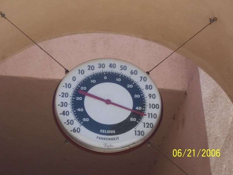 [Linked Image from i4.photobucket.com]