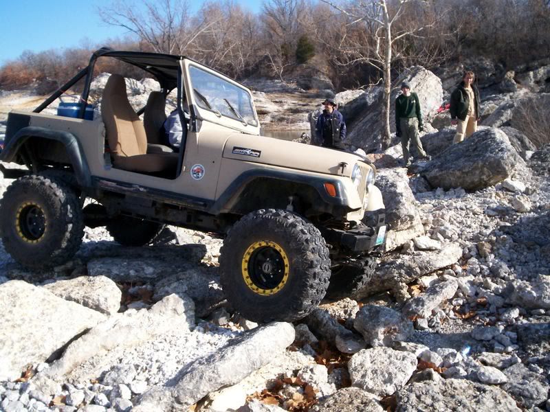 Jeeps with rattle can paint jobs!!!!!!!!