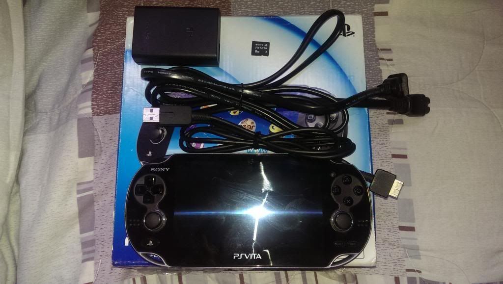 PS VITA PCH-1101 US 3g+WiFi - 3