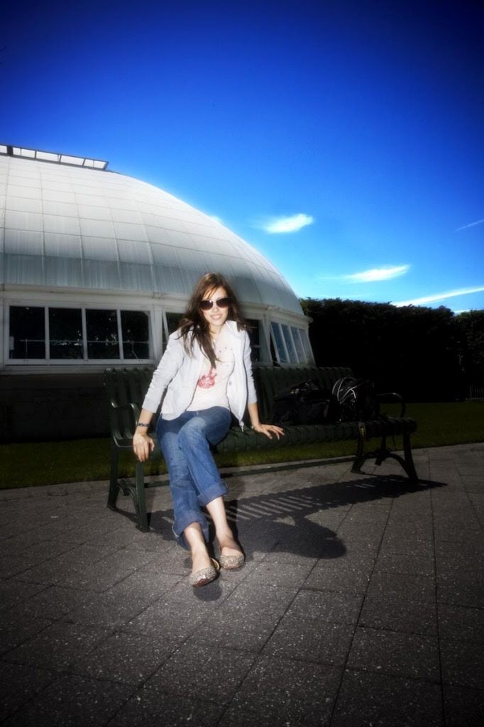 IMAGE: http://i4.photobucket.com/albums/y150/sumozebra/erica2-1.jpg